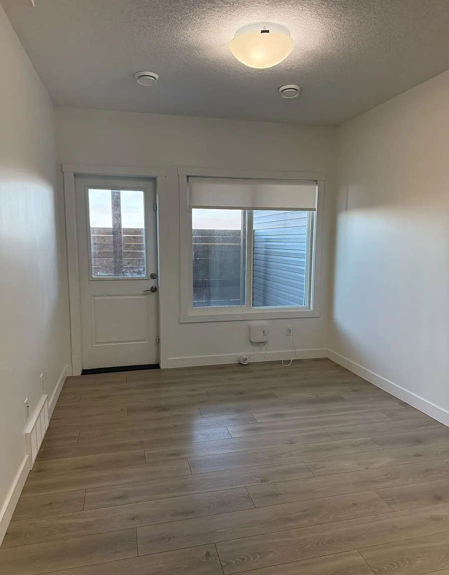 SF174 - 1 Bed 1 Bathr Lower unit of Duplex - 265 Collicott Drive Fort McMurray — Photo 1