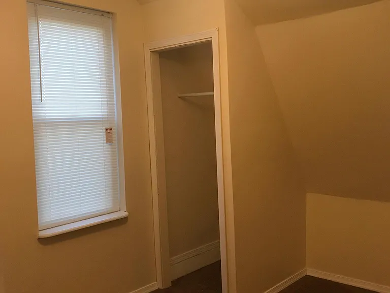 40 Walnut St — Photo 5