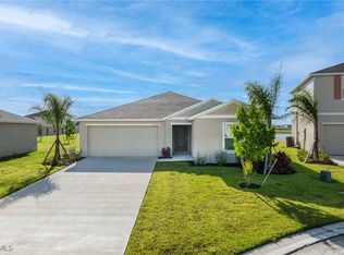 12212 Sydney Ct, Lehigh Acres, FL 33974