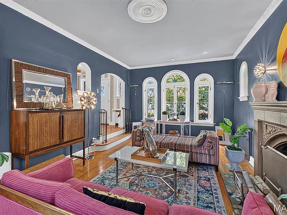 4th image of 58 Broadview Dr