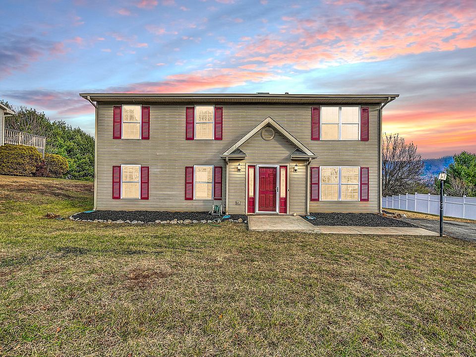 1st image of 583 Hillview Dr