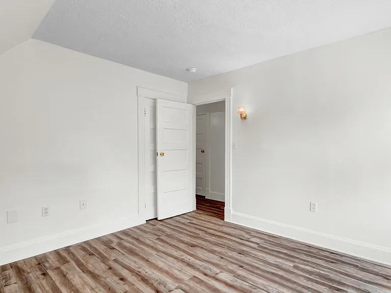66 Evergreen Ave #3 — Photo 12