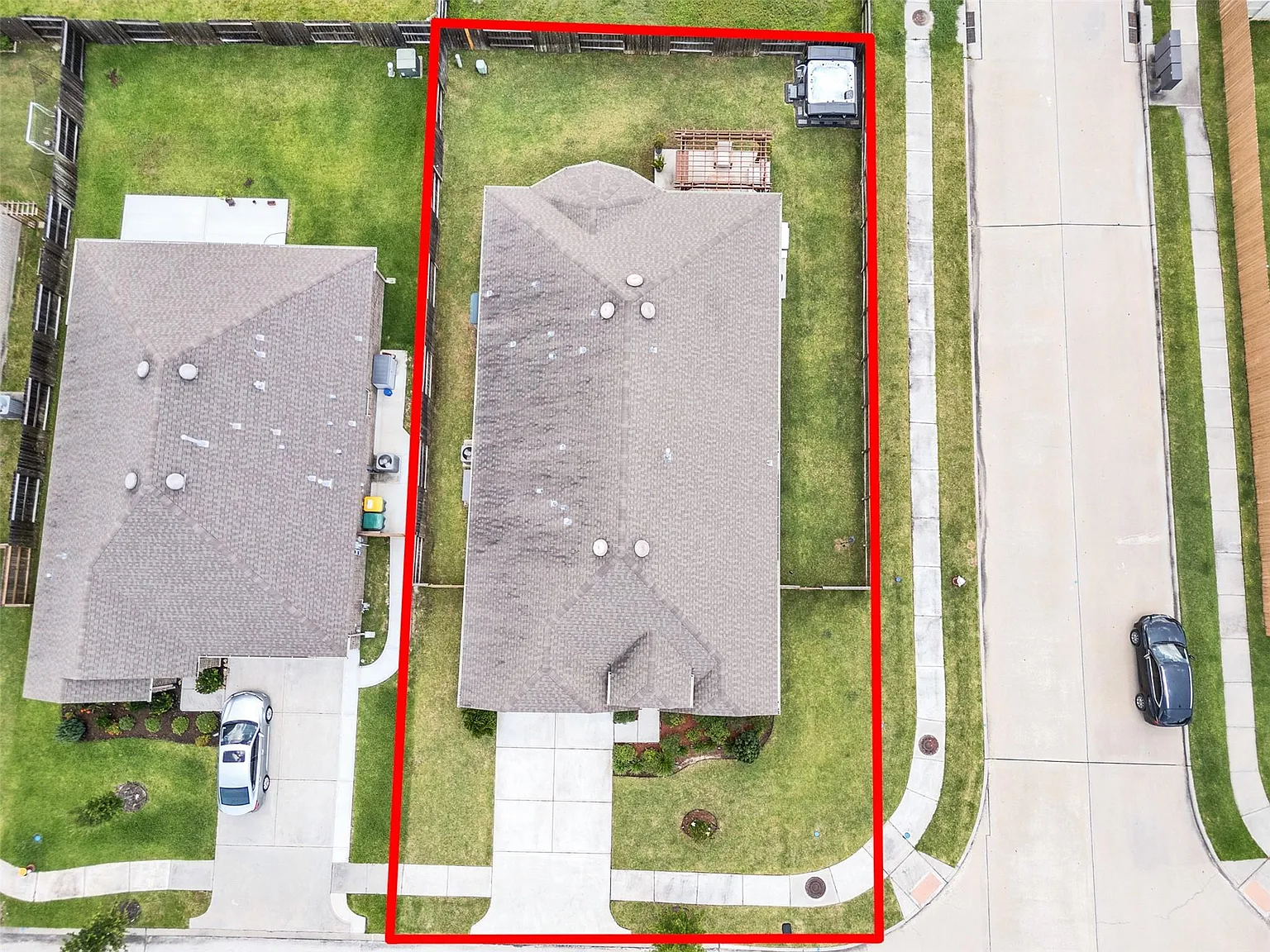 3 bed, 2.0 bath, 2287 sqft, $2,750 — Photo 3