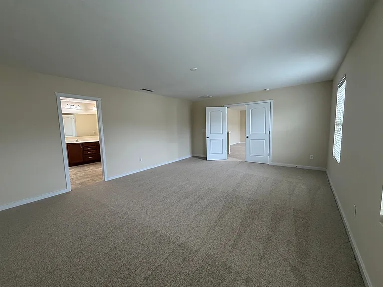 1328 Shaw Ave — Photo 21