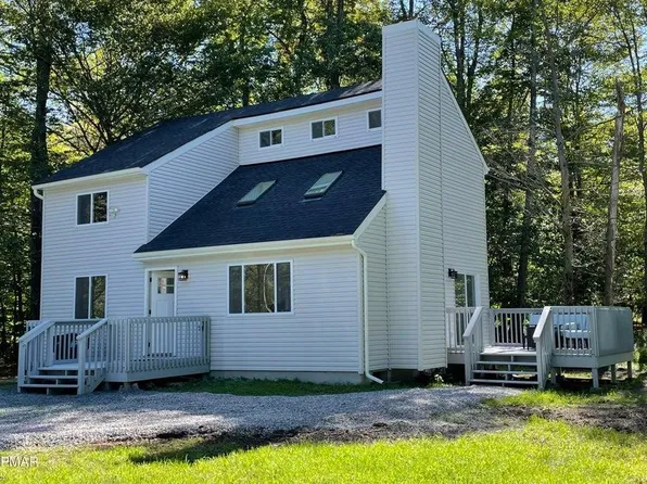 4503 Briarcliff Ter, Tobyhanna, PA 18466