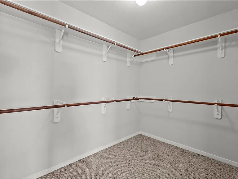 7535 Park Bend Ln — Photo 17