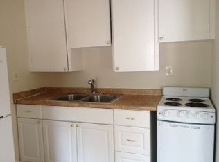 160 College Dr NW, Salem, OR 97304