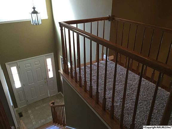3rd image of 129 Tessie Dr SE