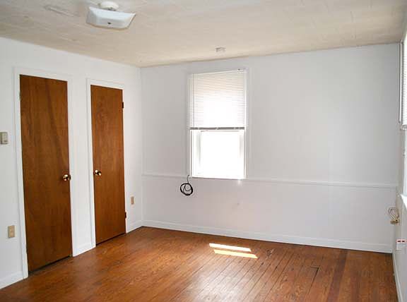 5th image of 112-114 Gano St #2R