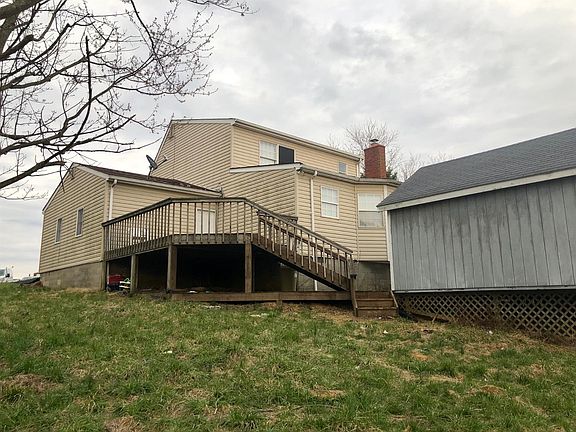 3rd image of 3749 Mary Clare Dr