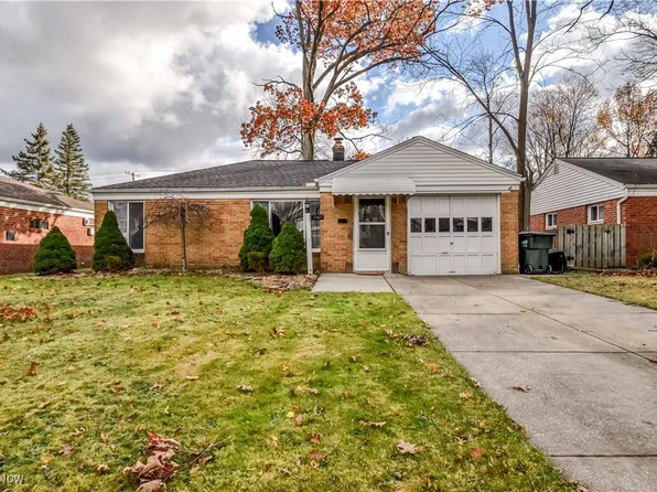1767 Longwood Dr, Mayfield Heights, OH 44124