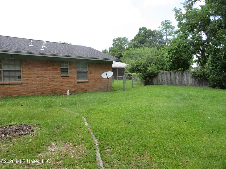 356 Springdale Cir — Photo 21
