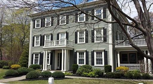 2nd image of 217 Woburn St