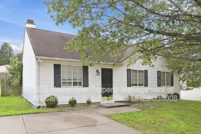 3 bed, 2.0 bath, 1140 sqft, $1,495 — Photo 2