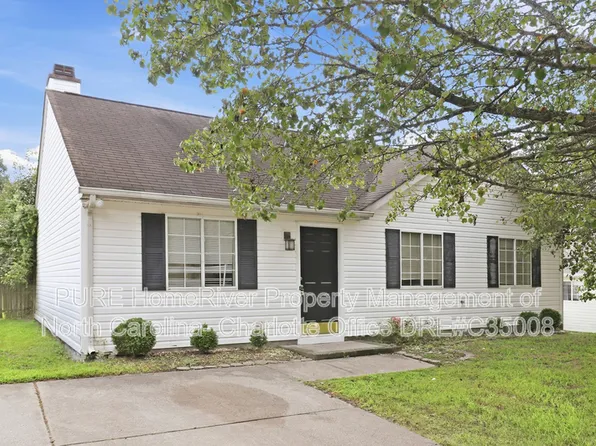 2456 Stratford Crossing Dr, Winston Salem, NC 27103