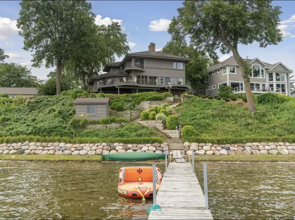 2255 S Shore Blvd, White Bear Lake, MN 55110