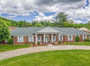 1577 John Sevier Dr, Morristown, TN 37814