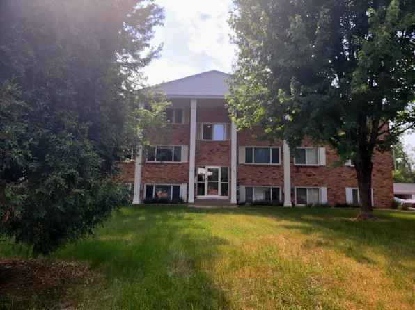 2710 Rosalyn Ct APT 201, New Hope, MN 55427