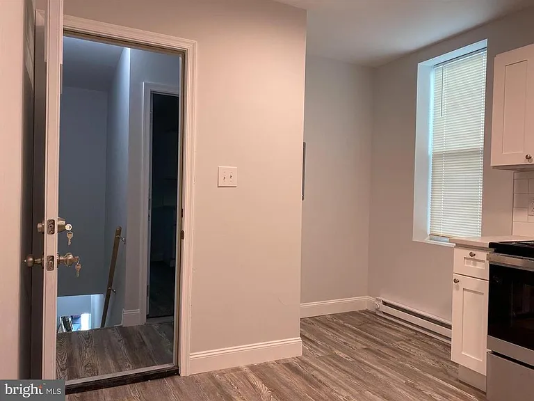 3249 N Park Ave #3 — Photo 3