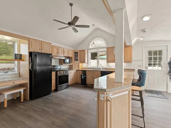 15 Baker St, Saugus, MA 01906