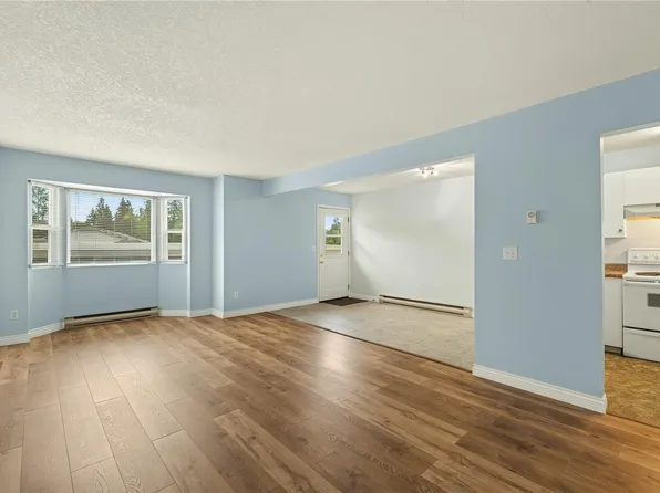 274 Harwell Rd #1, Nanaimo, BC V9R 6V1