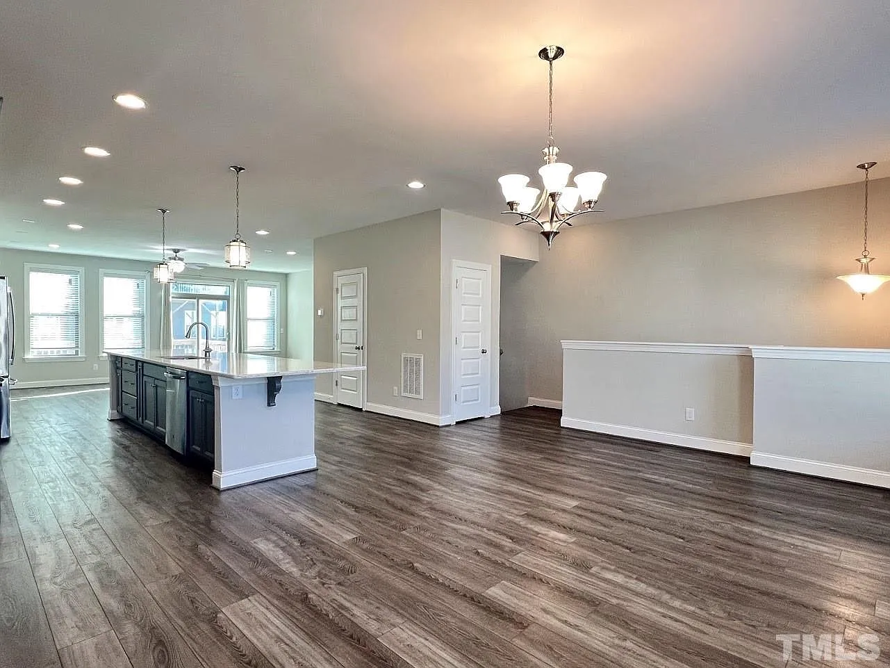 4 Bedroom 3 Bath Townhome for Rent North Salem Apex — Photo 2