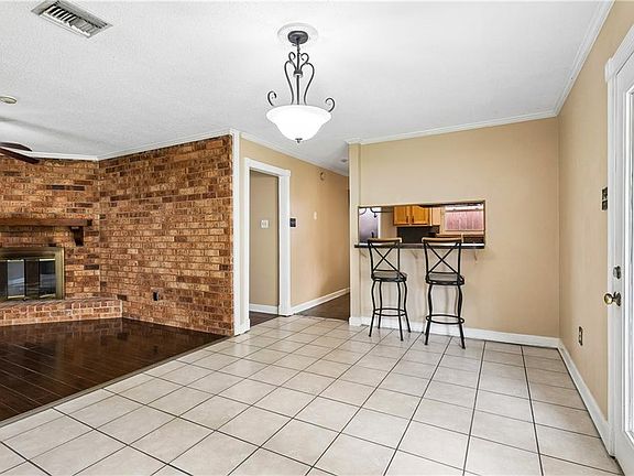 5th image of 3310 Chateau Blvd