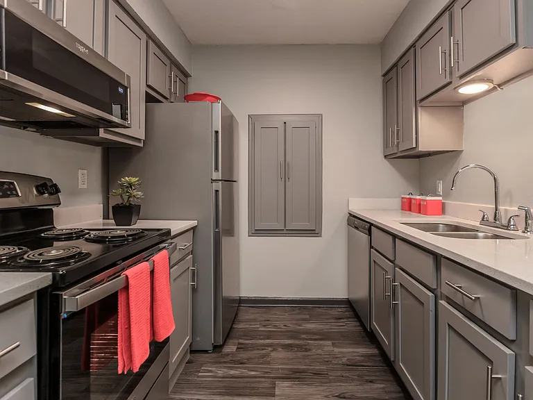 Stylish and Functional Kitchen at Riverstone Apartments in North Little Rock