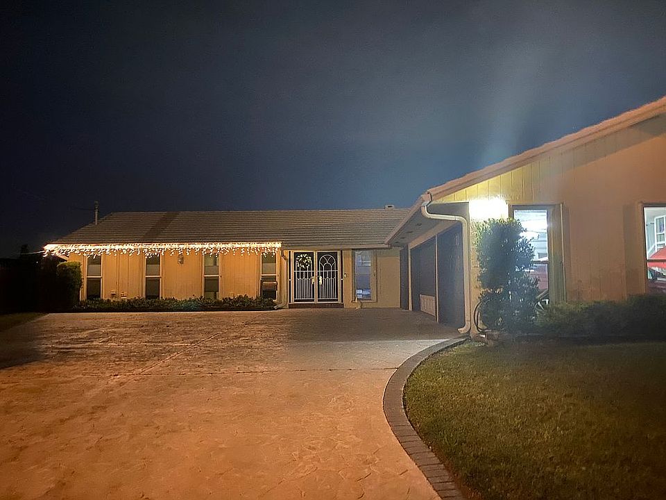 2nd image of 2165 SW 23rd Ave