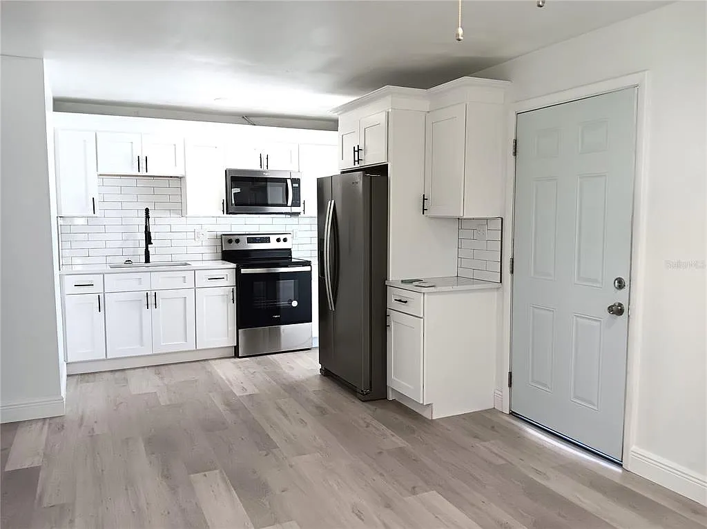 1 bed, 1.0 bath, 550 sqft, $1,350 — Photo 4