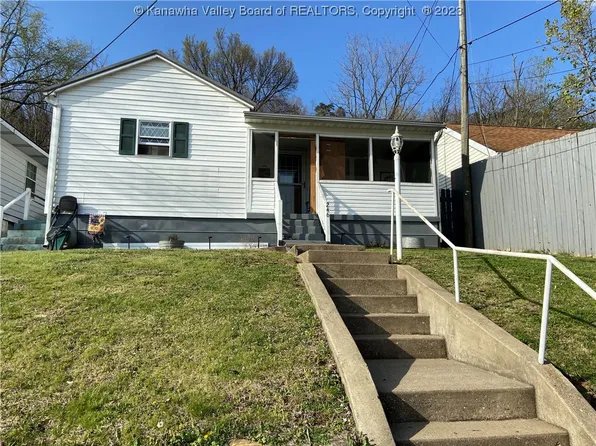 246 1st Ave, Ripley, WV 25271
