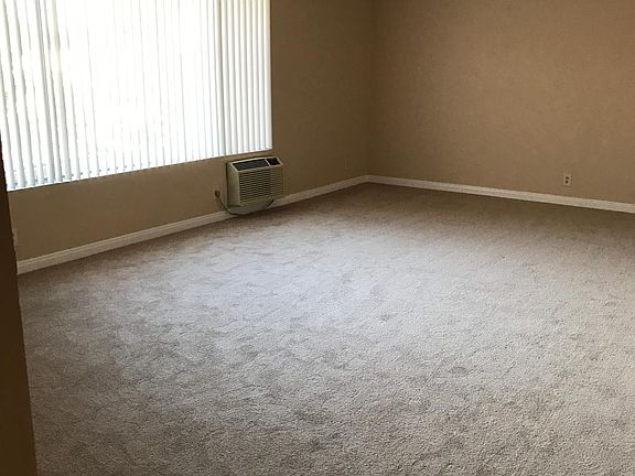 5th image of 9770 Beach St #7