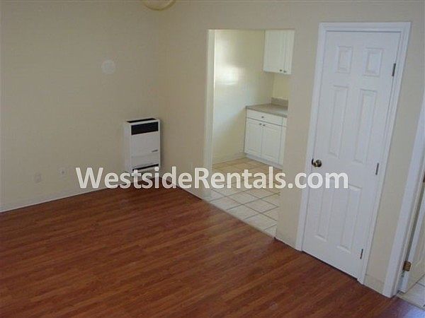 2nd image of 5016 W Washington Blvd APT 102