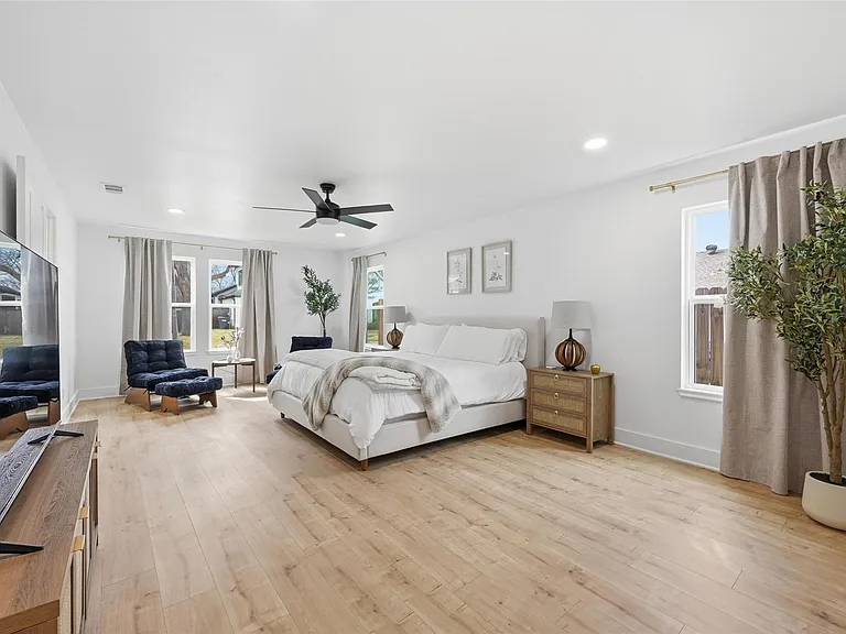 508 W White Ave — Photo 14