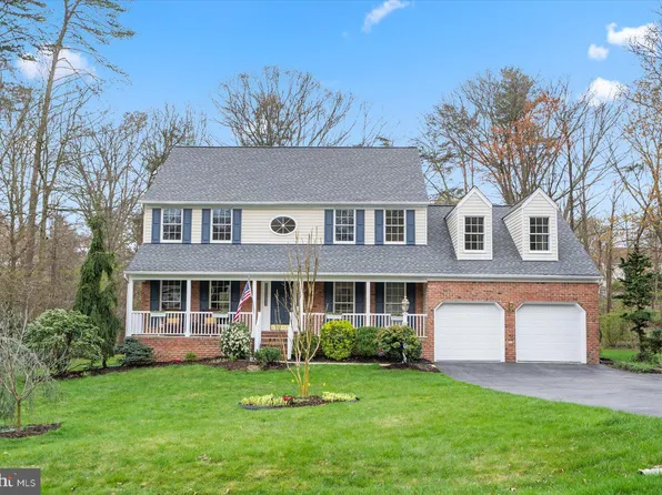 123 Dales Way Dr, Pasadena, MD 21122