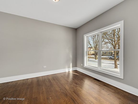 5th image of 118 Hiawatha Dr