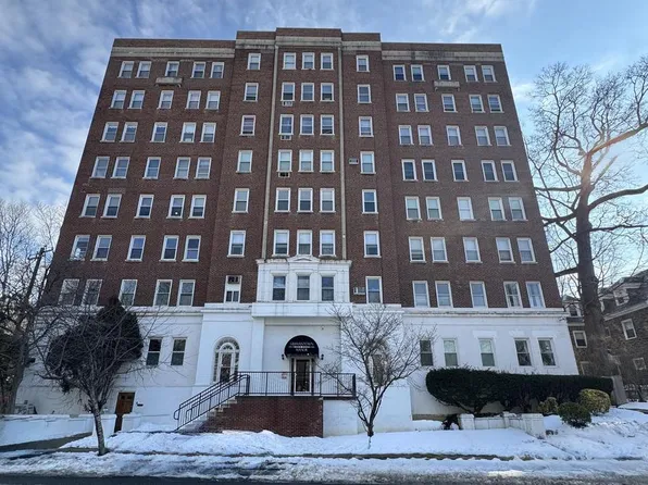 400 W Hortter St APT 301, Philadelphia, PA 19119