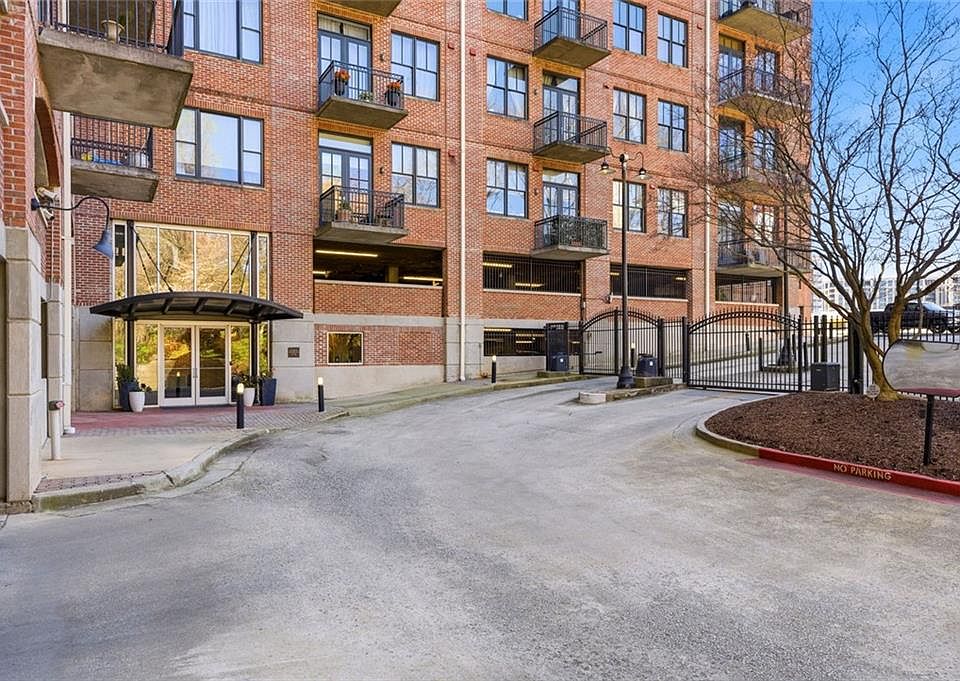 1st image of 3235 Roswell Rd NE Unit 702