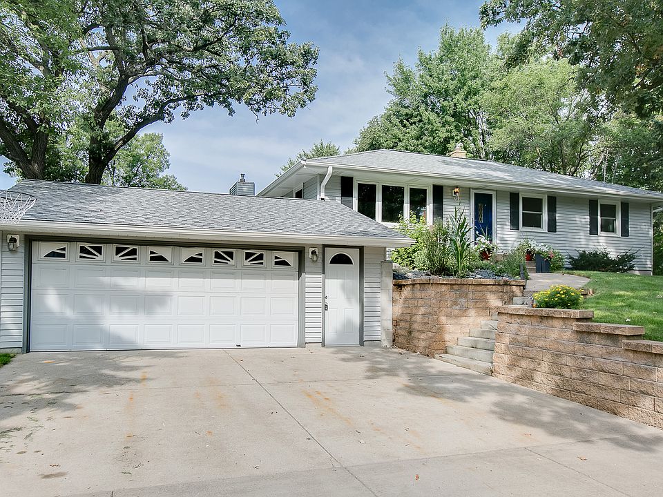 1st image of 2265 Saint Stephen St