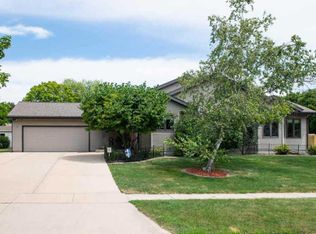 813 N Division St, Waunakee, WI 53597