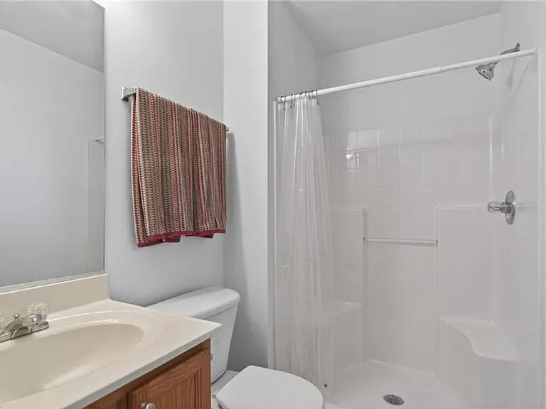 8125 Redmon Rd #B — Photo 5