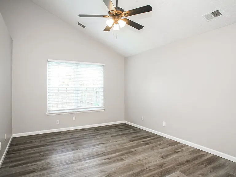 5203 Pin Oak Dr — Photo 8