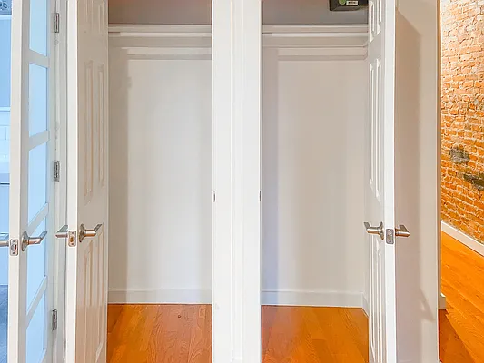 Rented by MySpaceNYC | media 11