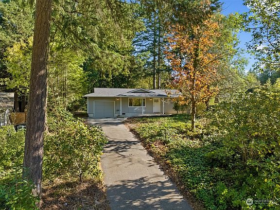 2nd image of 13617 96th Avenue NW