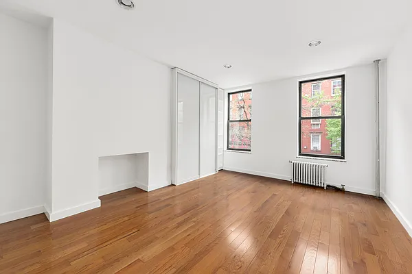 Rented by Douglas Elliman | media 6