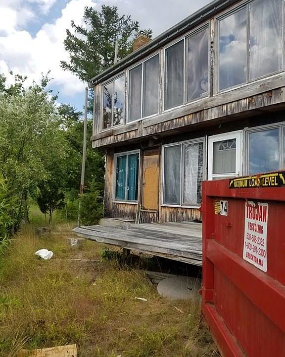 2nd image of 44 Bay Rd