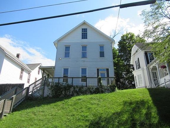 3rd image of 22 Younglove Ave