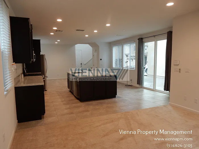1271 Goldenrod Way — Photo 7