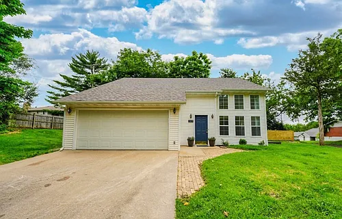 1515 Mills Dr Photo 1