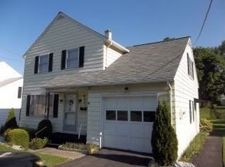 3611 Country Club Rd, Endwell, NY 13760